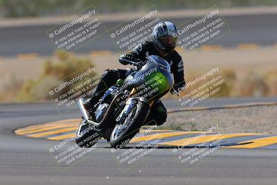 media/Oct-08-2022-SoCal Trackdays (Sat) [[1fc3beec89]]/Turn 14 (1050am)/